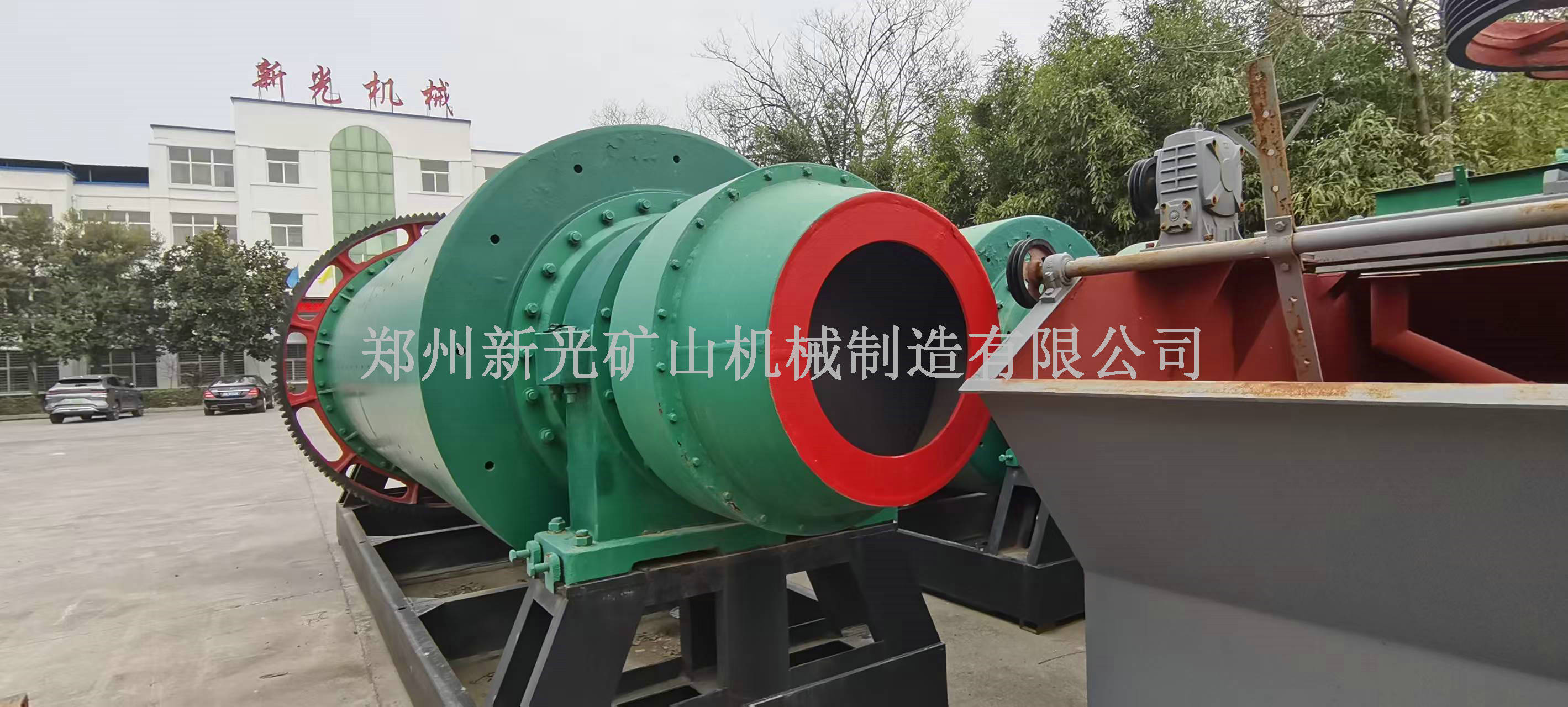 優(yōu)質(zhì)球磨機設(shè)備圖片 鄭州新光球磨機:選金工藝“磨”出來的財富密碼